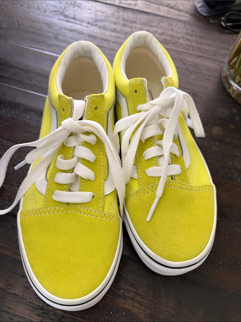 Vans Kids Low-Top Sneakers in Bright Yellow with White Stripe